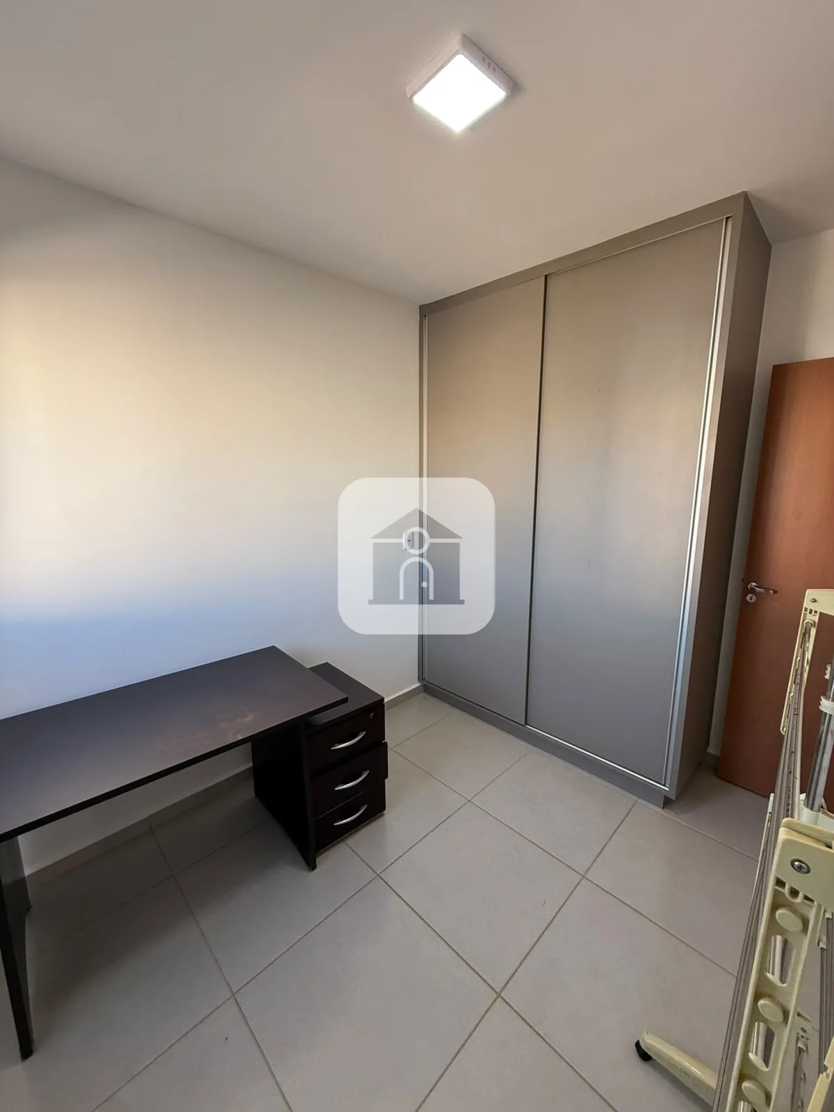 Alugar Apartamento / Padr&atilde;o em Araguari R$ 1.850,00 - Foto 8
