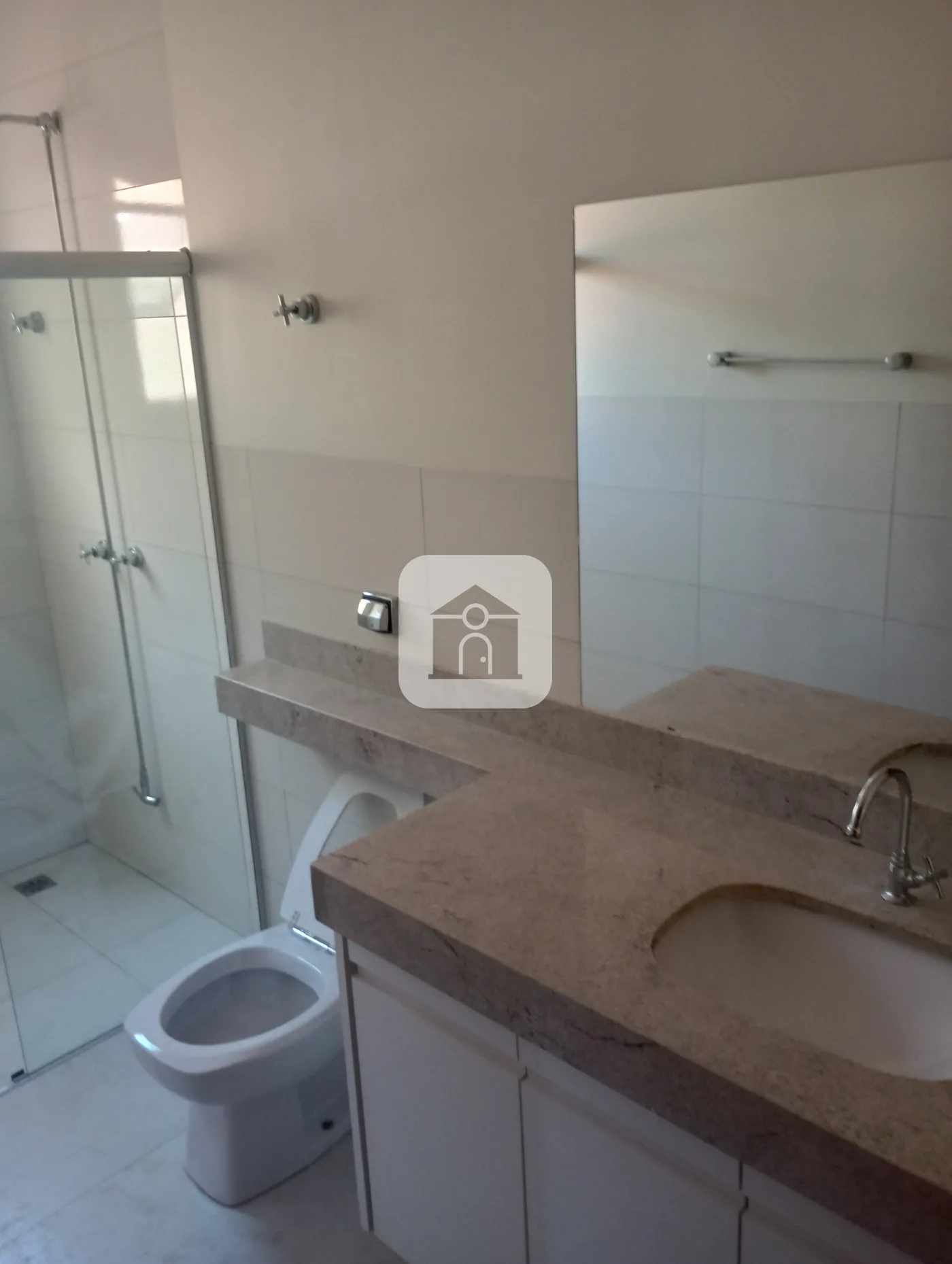 Alugar Casa / Sobrado em Uberl&acirc;ndia R$ 9.000,00 - Foto 9