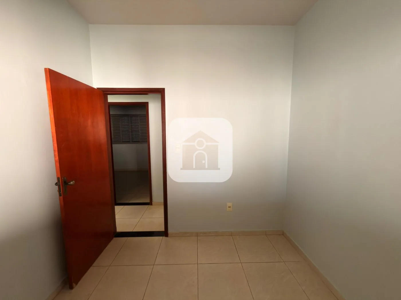 Alugar Casa / Padr&atilde;o em Uberl&acirc;ndia R$ 2.200,00 - Foto 14