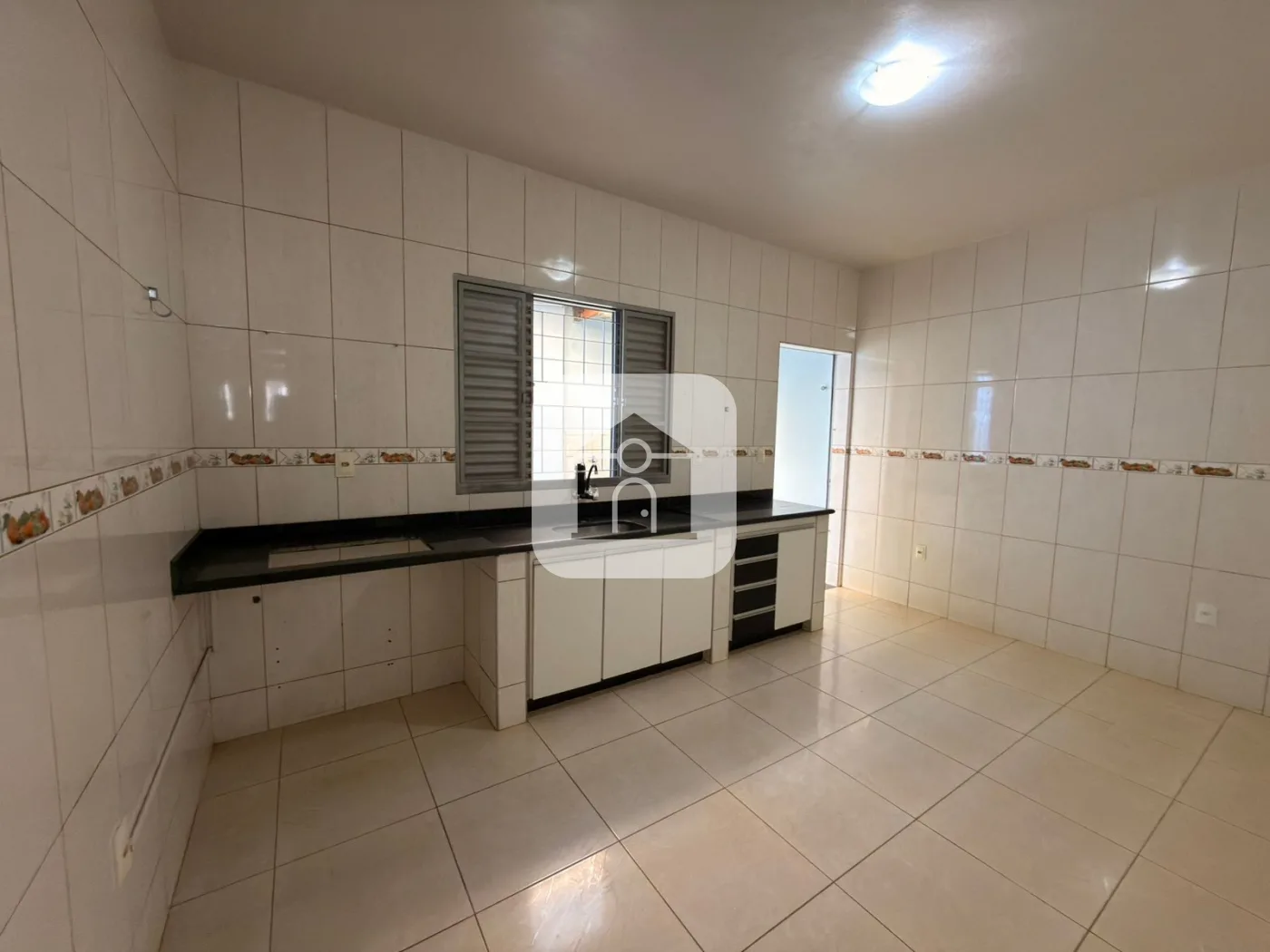 Alugar Casa / Padr&atilde;o em Uberl&acirc;ndia R$ 2.200,00 - Foto 7