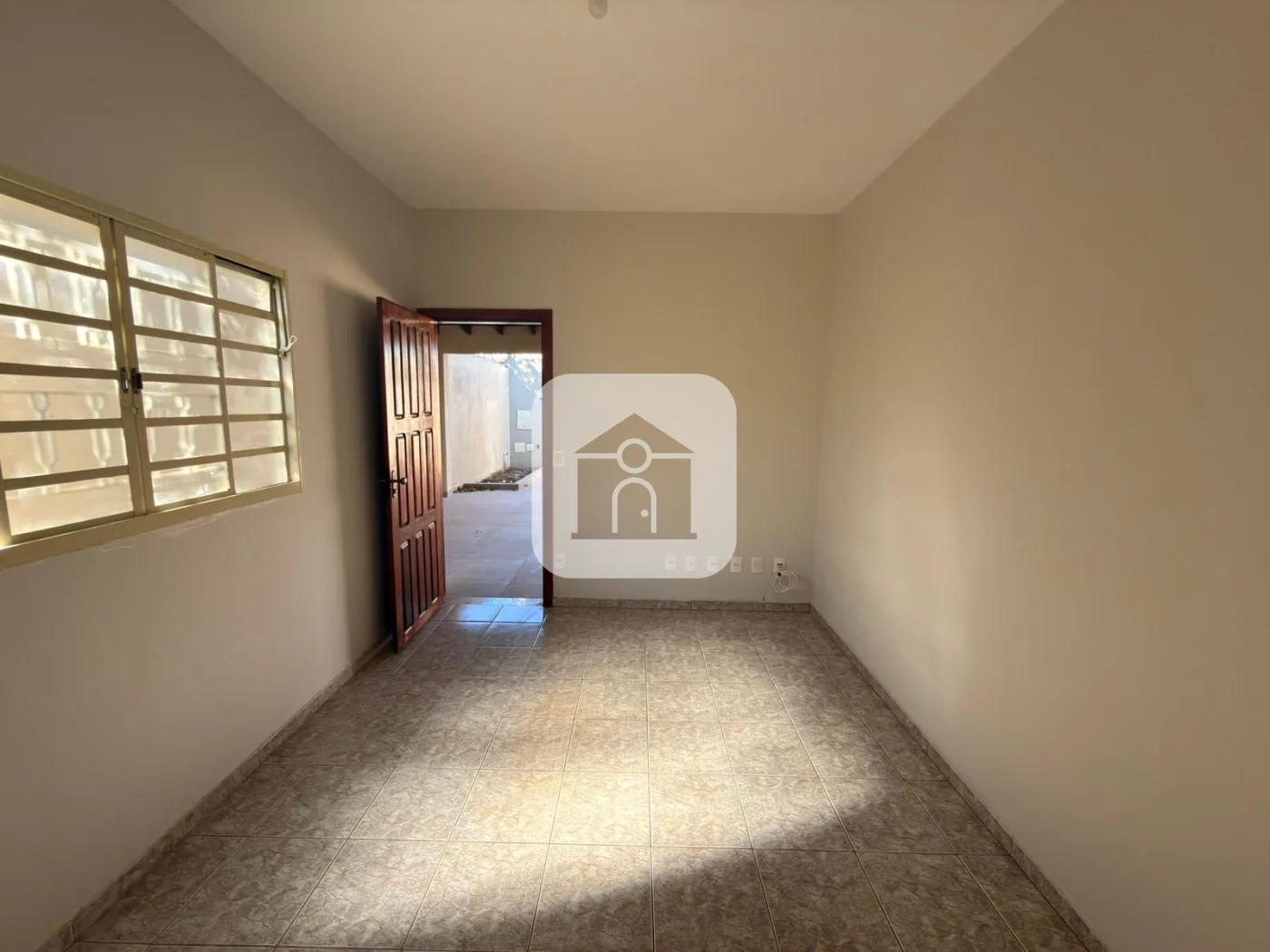 Alugar Casa / Padr&atilde;o em Uberl&acirc;ndia R$ 2.200,00 - Foto 3