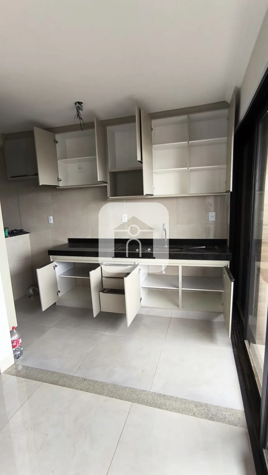 Alugar Apartamento / Padr&atilde;o em Uberl&acirc;ndia R$ 3.500,00 - Foto 2