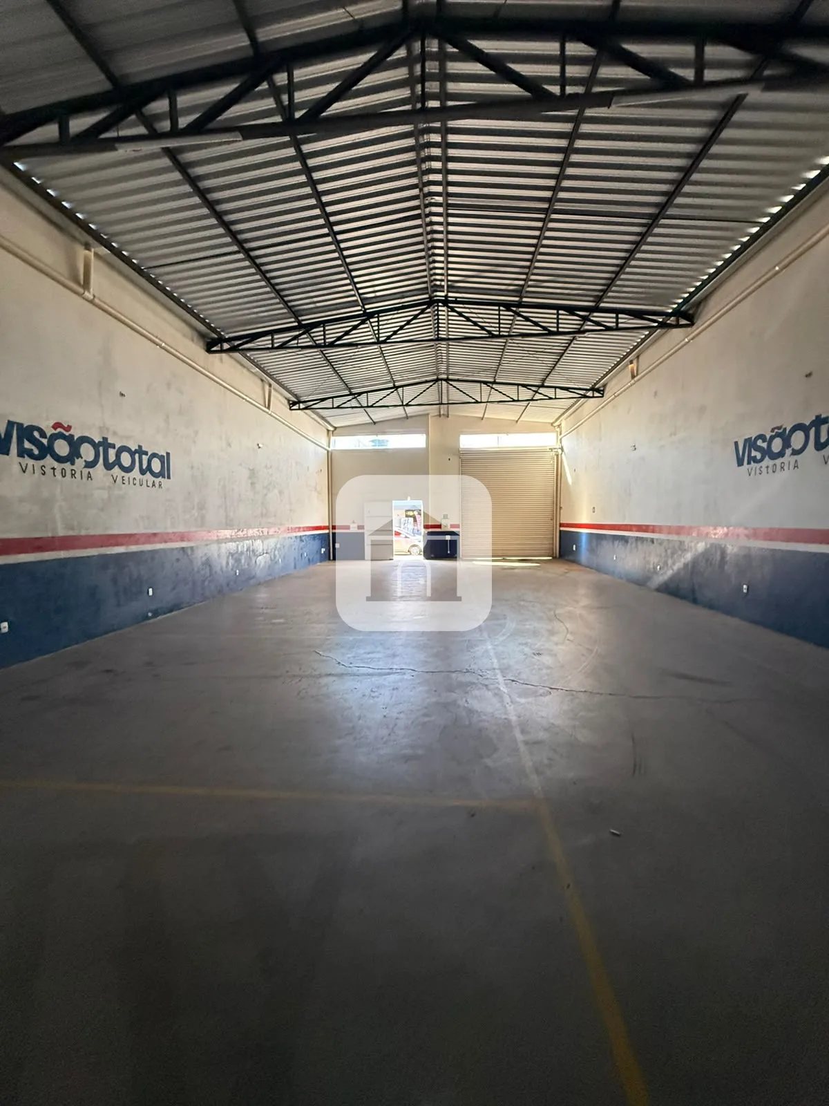 Alugar Comercial / Barrac&atilde;o em Araguari R$ 4.900,00 - Foto 4