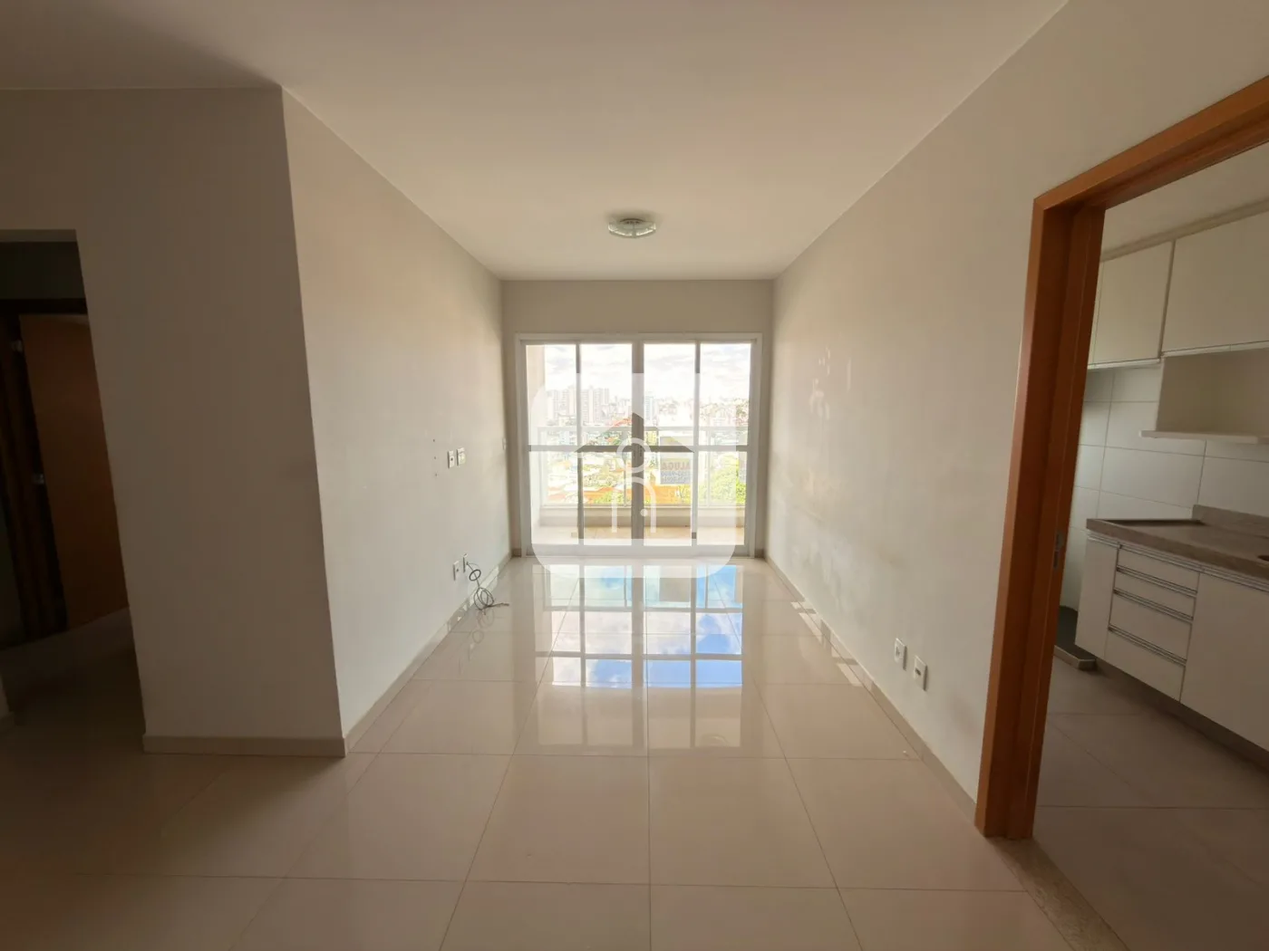 Alugar Apartamento / Padr&atilde;o em Uberlandia R$ 2.600,00 - Foto 3