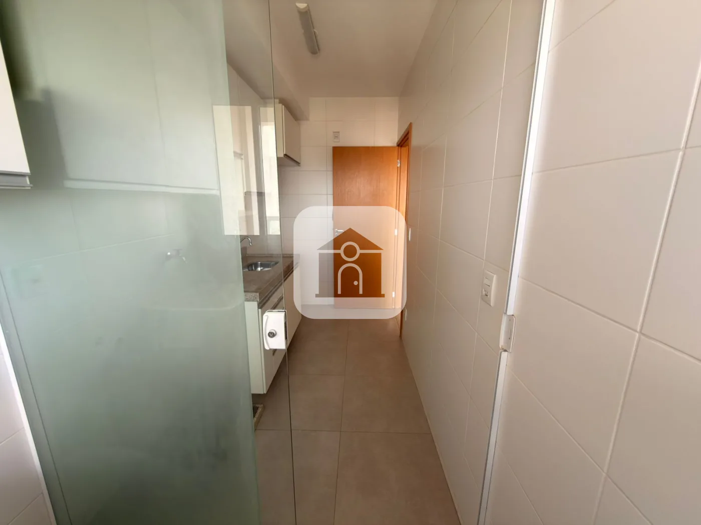 Alugar Apartamento / Padr&atilde;o em Uberlandia R$ 2.600,00 - Foto 8