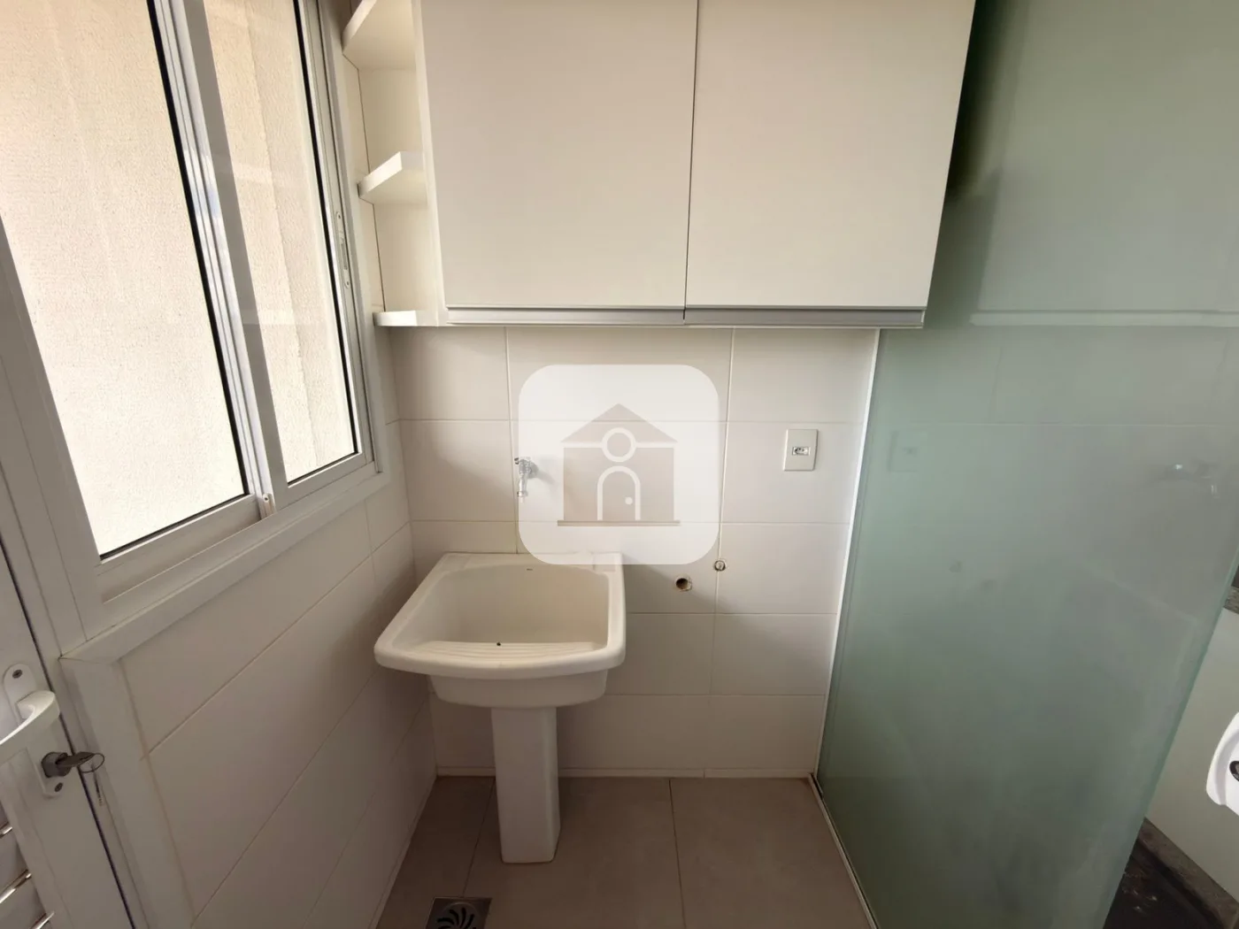 Alugar Apartamento / Padr&atilde;o em Uberlandia R$ 2.600,00 - Foto 9