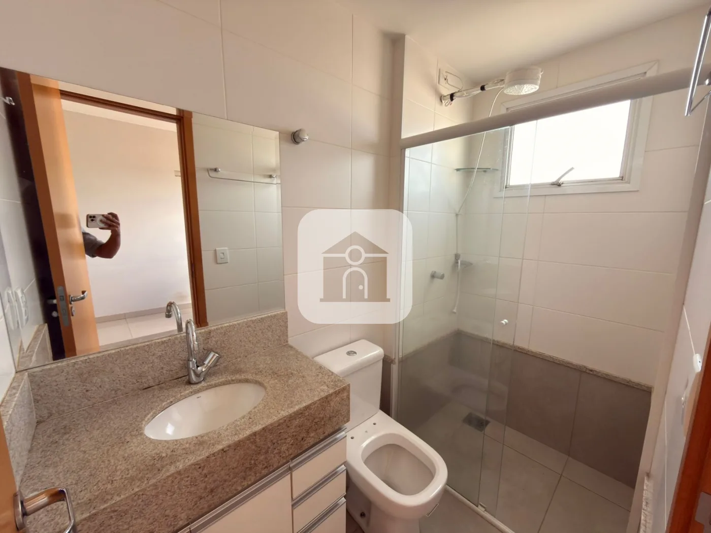 Alugar Apartamento / Padr&atilde;o em Uberlandia R$ 2.600,00 - Foto 19