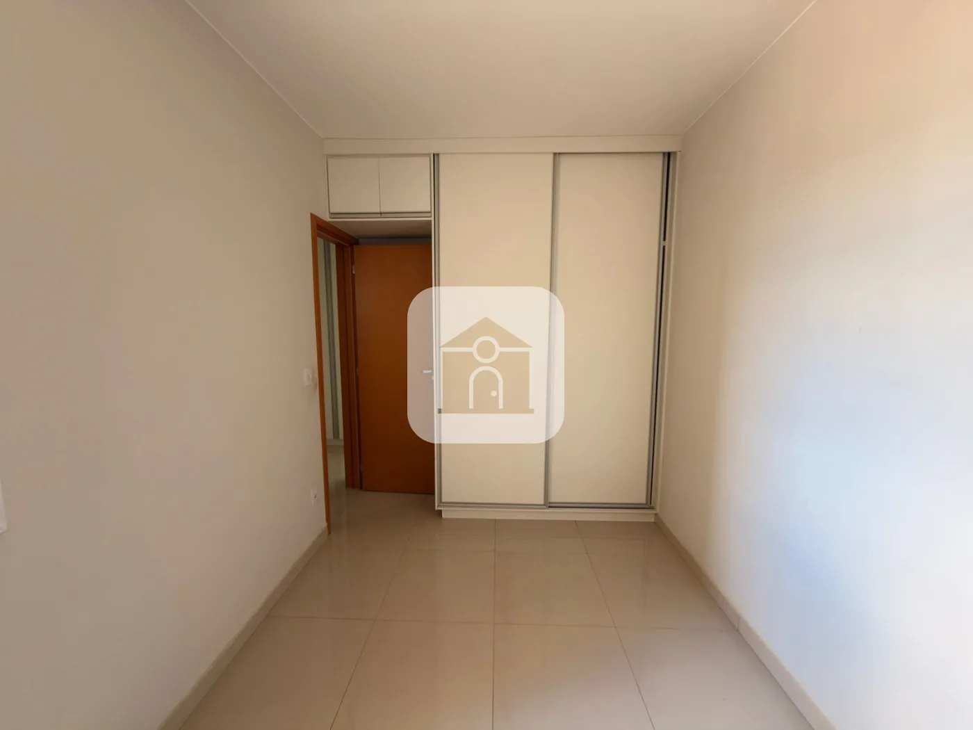 Alugar Apartamento / Padr&atilde;o em Uberlandia R$ 2.600,00 - Foto 14