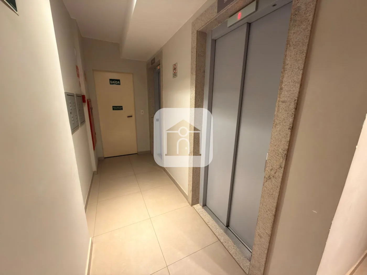 Alugar Apartamento / Padr&atilde;o em Uberlandia R$ 2.600,00 - Foto 1