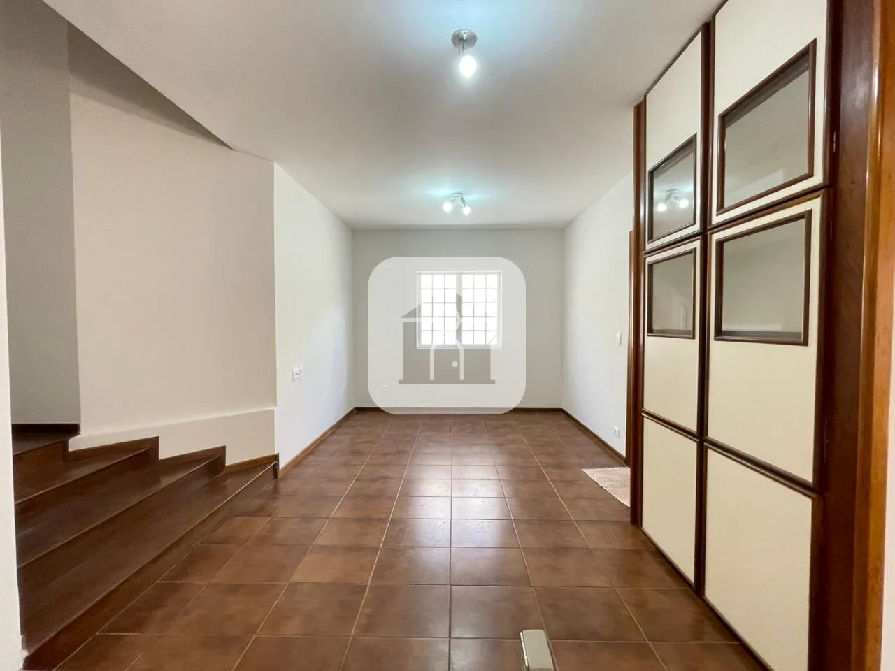 Alugar Casa / Padr&atilde;o em Uberl&acirc;ndia R$ 4.900,00 - Foto 4