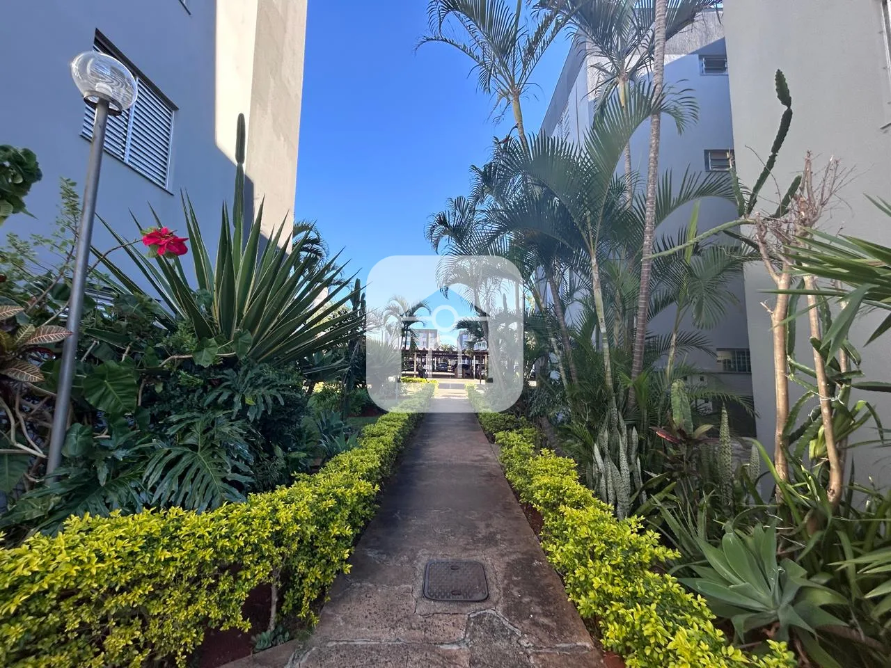 Alugar Apartamento / Padr&atilde;o em Uberl&acirc;ndia R$ 1.800,00 - Foto 8