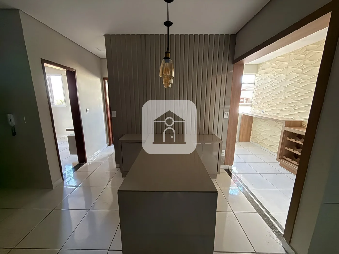 Alugar Apartamento / Padr&atilde;o em Uberlandia R$ 2.200,00 - Foto 3