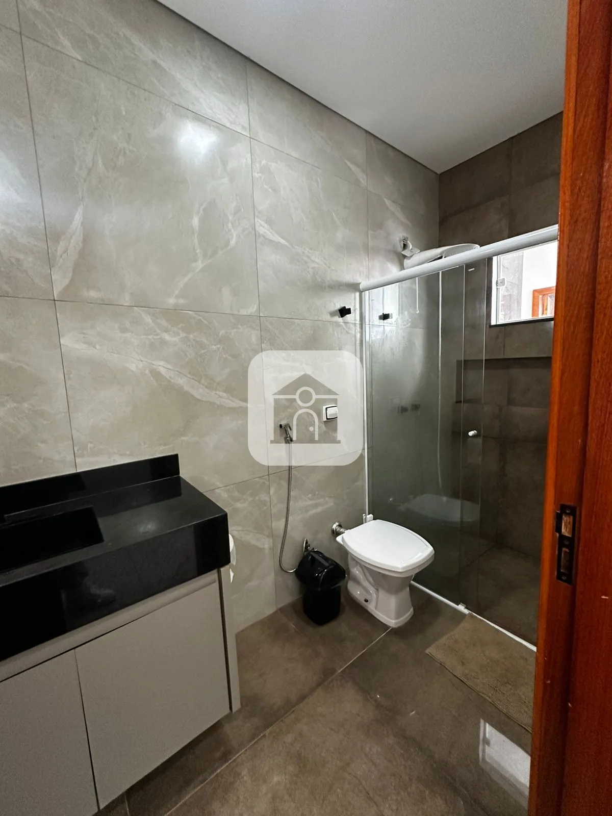 Alugar Casa / Padr&atilde;o em Uberl&acirc;ndia R$ 6.000,00 - Foto 17