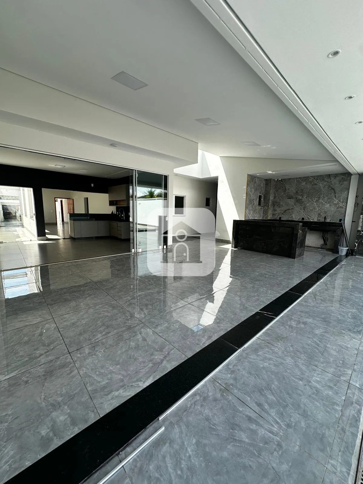 Alugar Casa / Padr&atilde;o em Uberl&acirc;ndia R$ 6.000,00 - Foto 23