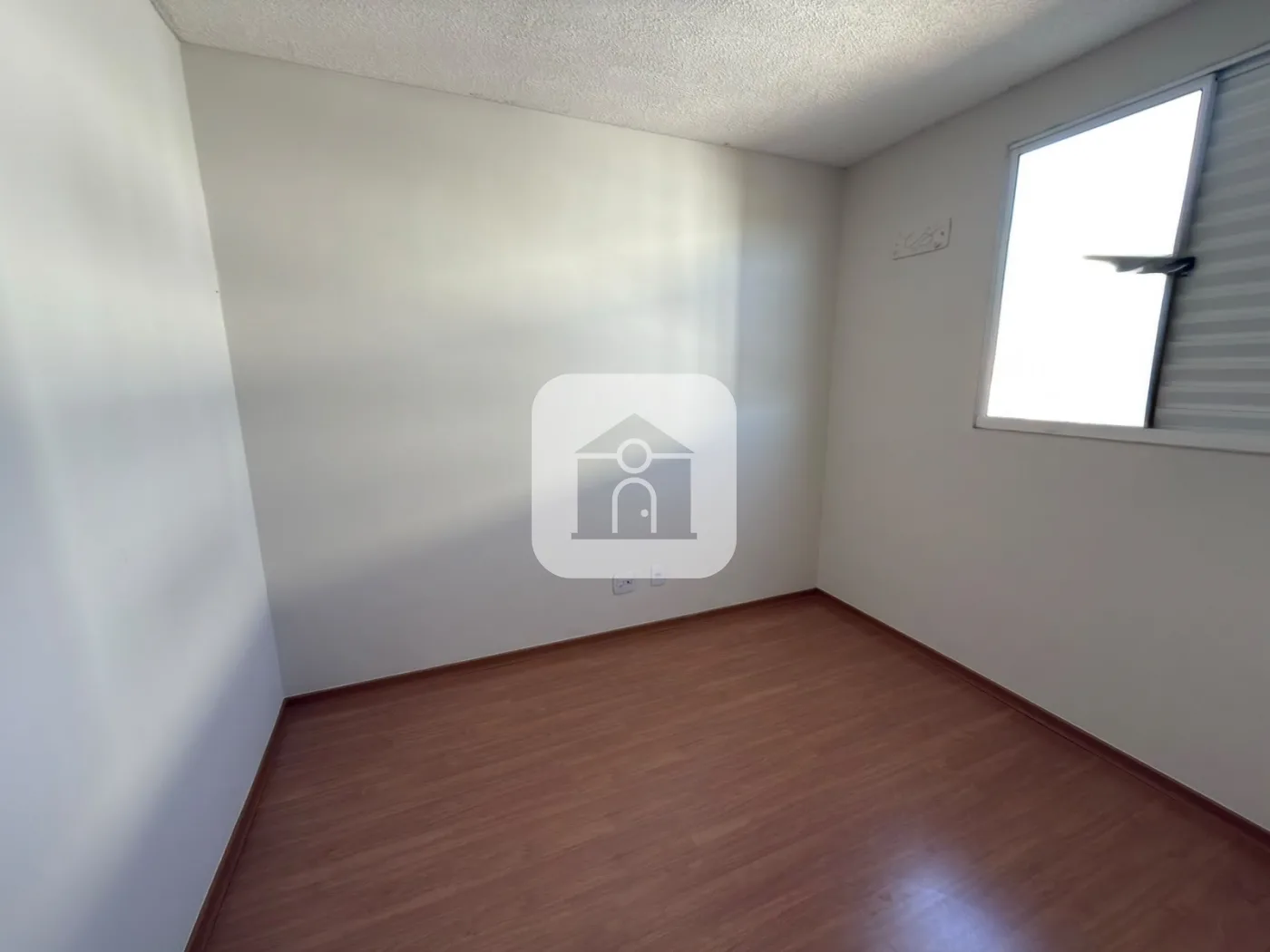 Alugar Apartamento / Padr&atilde;o em uberlandia R$ 1.350,00 - Foto 12