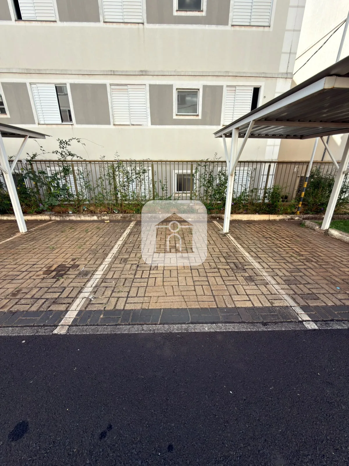 Alugar Apartamento / Padr&atilde;o em uberlandia R$ 1.350,00 - Foto 19