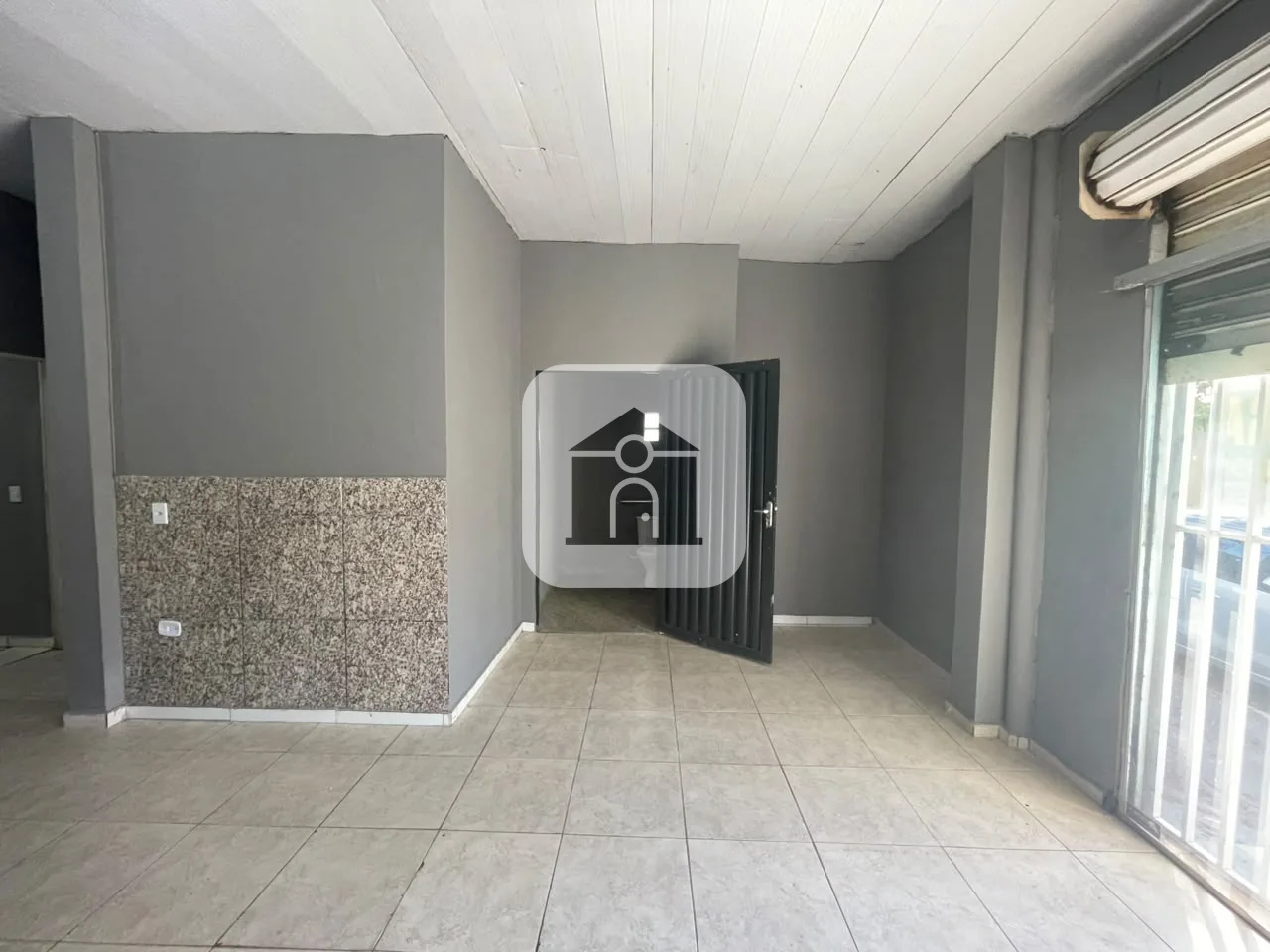 Alugar Comercial / Loja em Uberl&acirc;ndia R$ 1.500,00 - Foto 2
