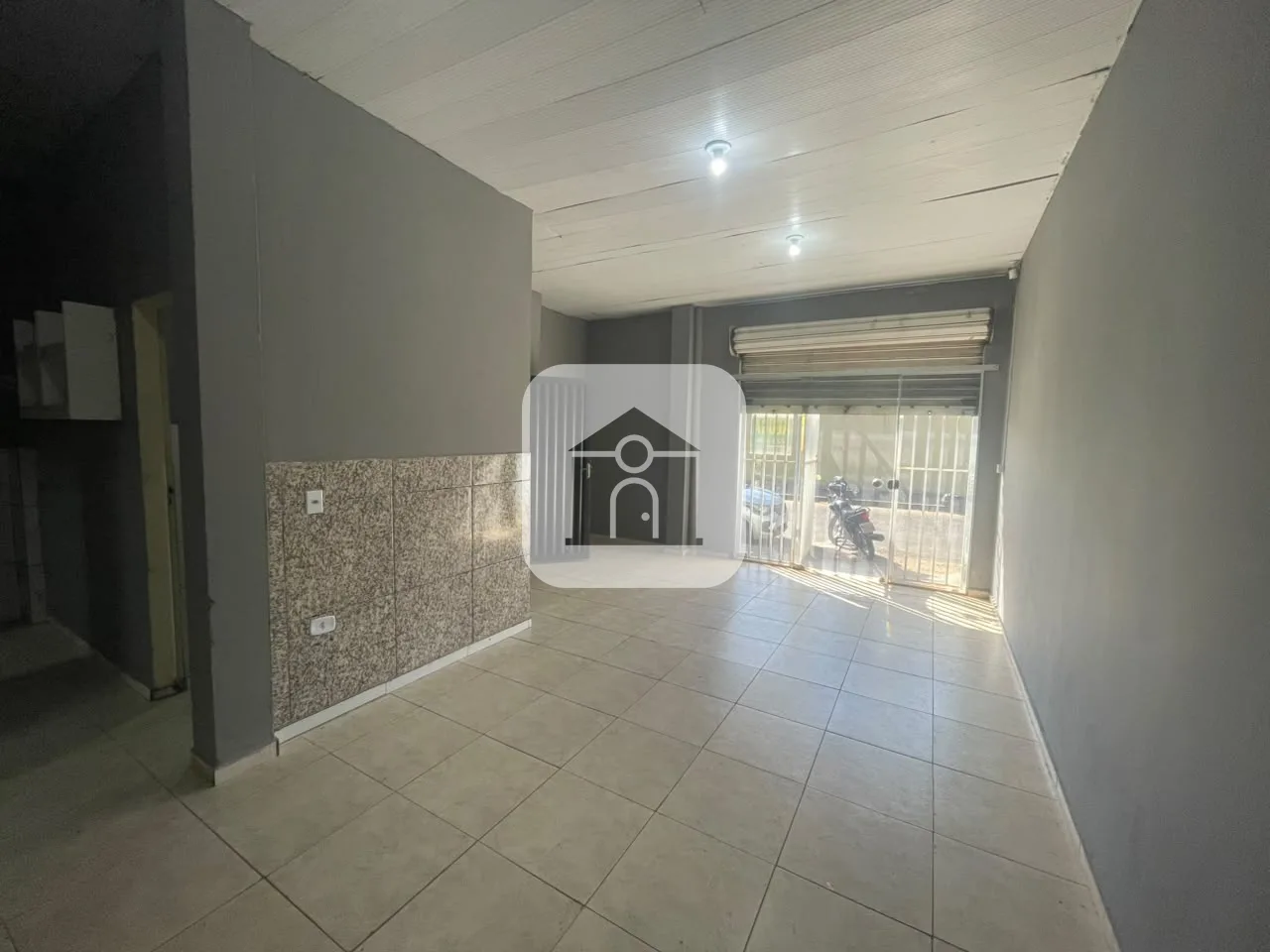 Alugar Comercial / Loja em Uberl&acirc;ndia R$ 1.500,00 - Foto 3