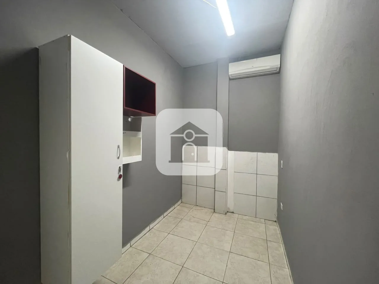 Alugar Comercial / Loja em Uberl&acirc;ndia R$ 1.500,00 - Foto 5
