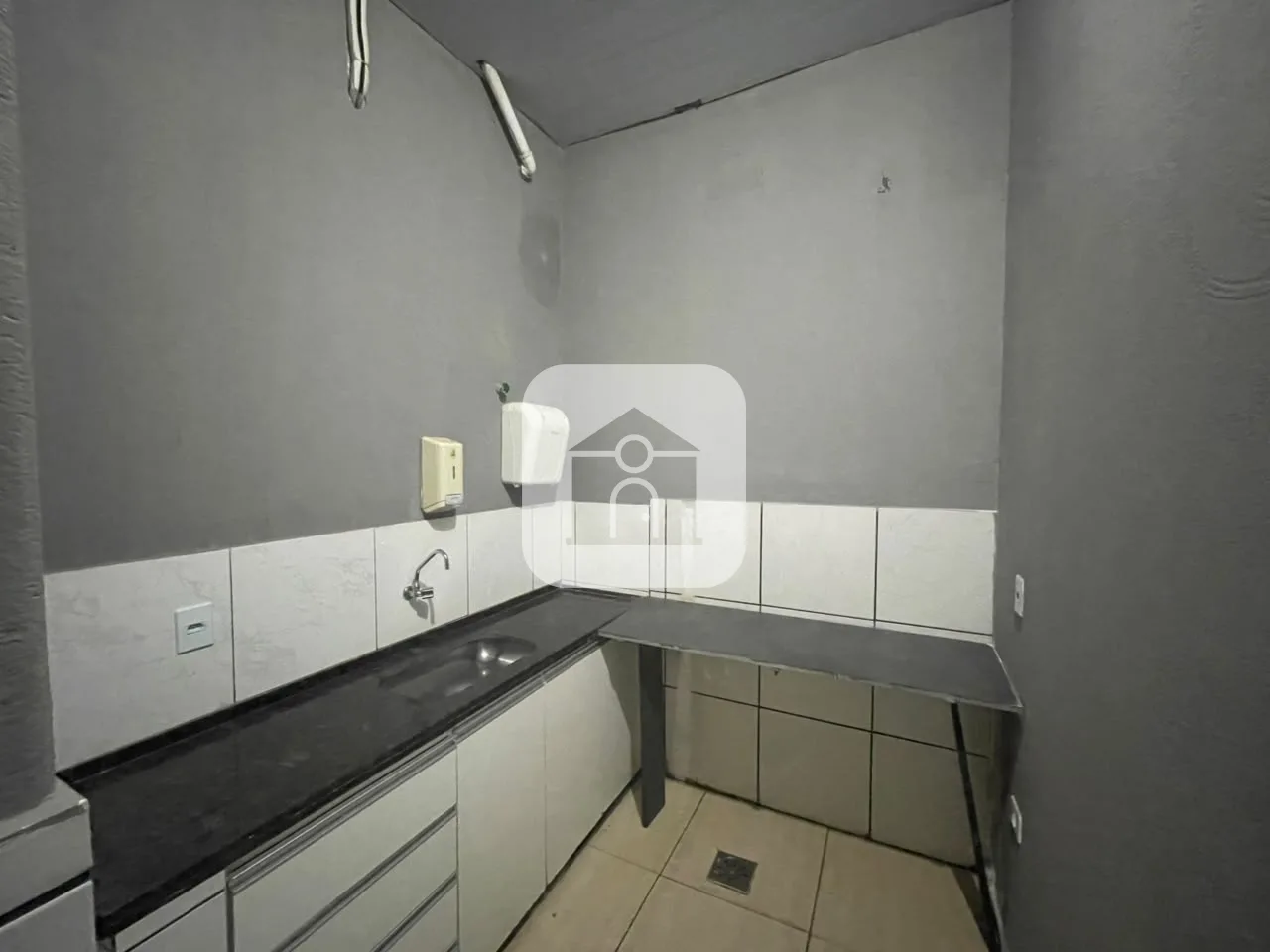 Alugar Comercial / Loja em Uberl&acirc;ndia R$ 1.500,00 - Foto 7