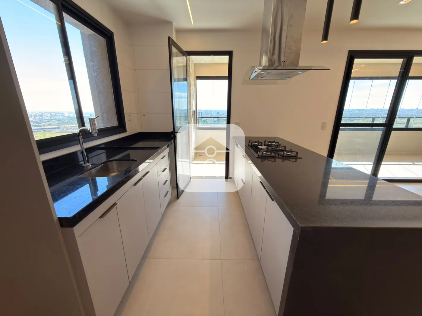 Alugar Apartamento / Padr&atilde;o em Uberl&acirc;ndia R$ 10.000,00 - Foto 5