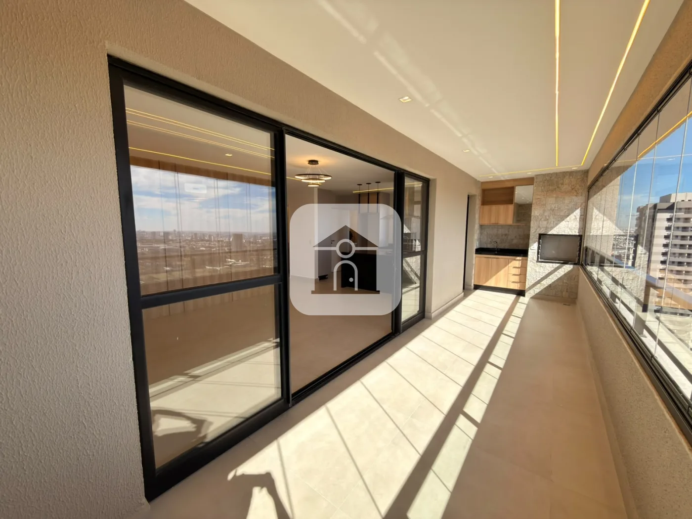 Alugar Apartamento / Padr&atilde;o em Uberl&acirc;ndia R$ 10.000,00 - Foto 8