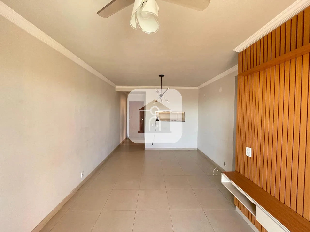 Alugar Apartamento / Padr&atilde;o em Uberlandia R$ 2.100,00 - Foto 2