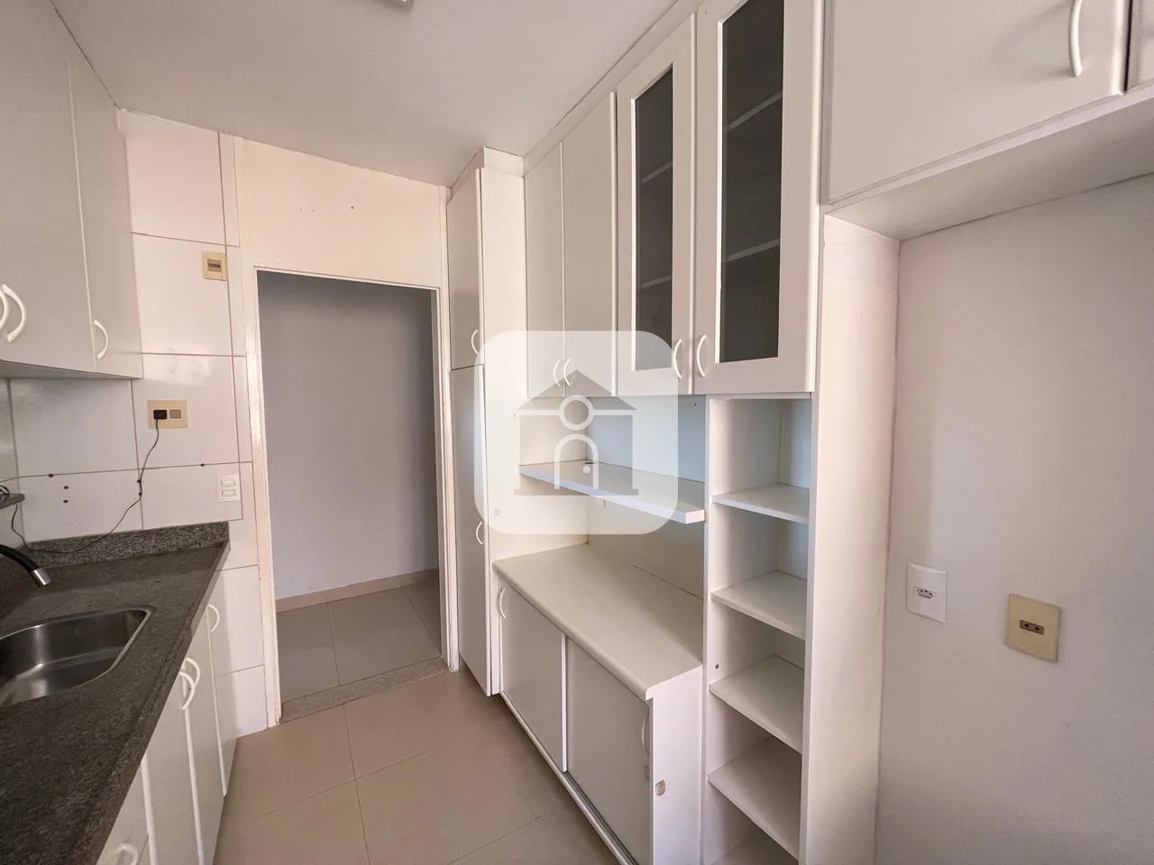 Alugar Apartamento / Padr&atilde;o em Uberlandia R$ 2.100,00 - Foto 5
