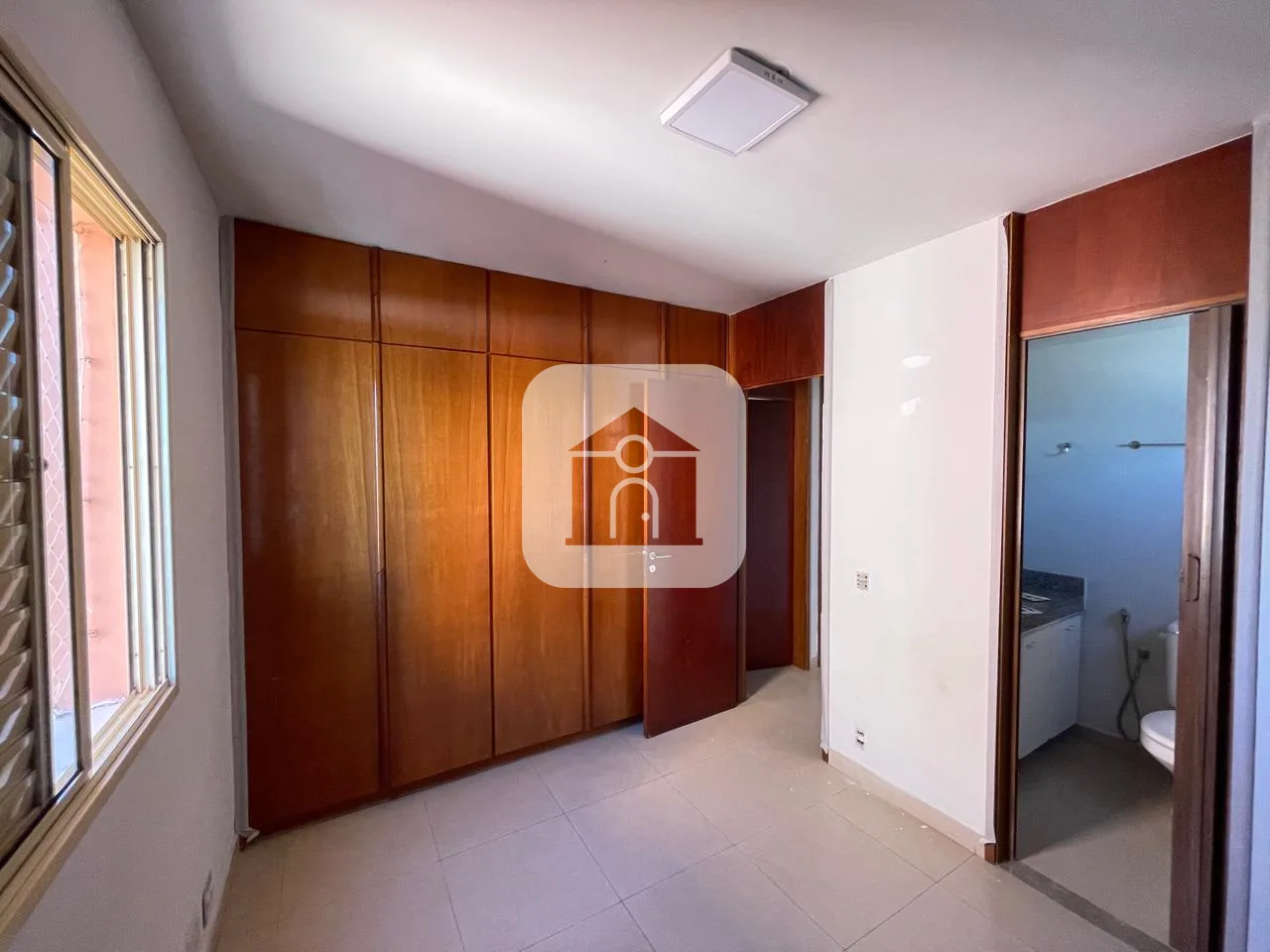 Alugar Apartamento / Padr&atilde;o em Uberlandia R$ 2.100,00 - Foto 10