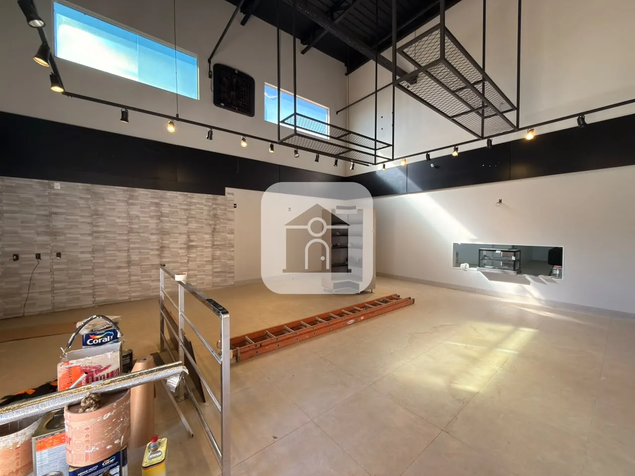 Alugar Comercial / Pr&eacute;dio em Uberl&acirc;ndia R$ 12.000,00 - Foto 3