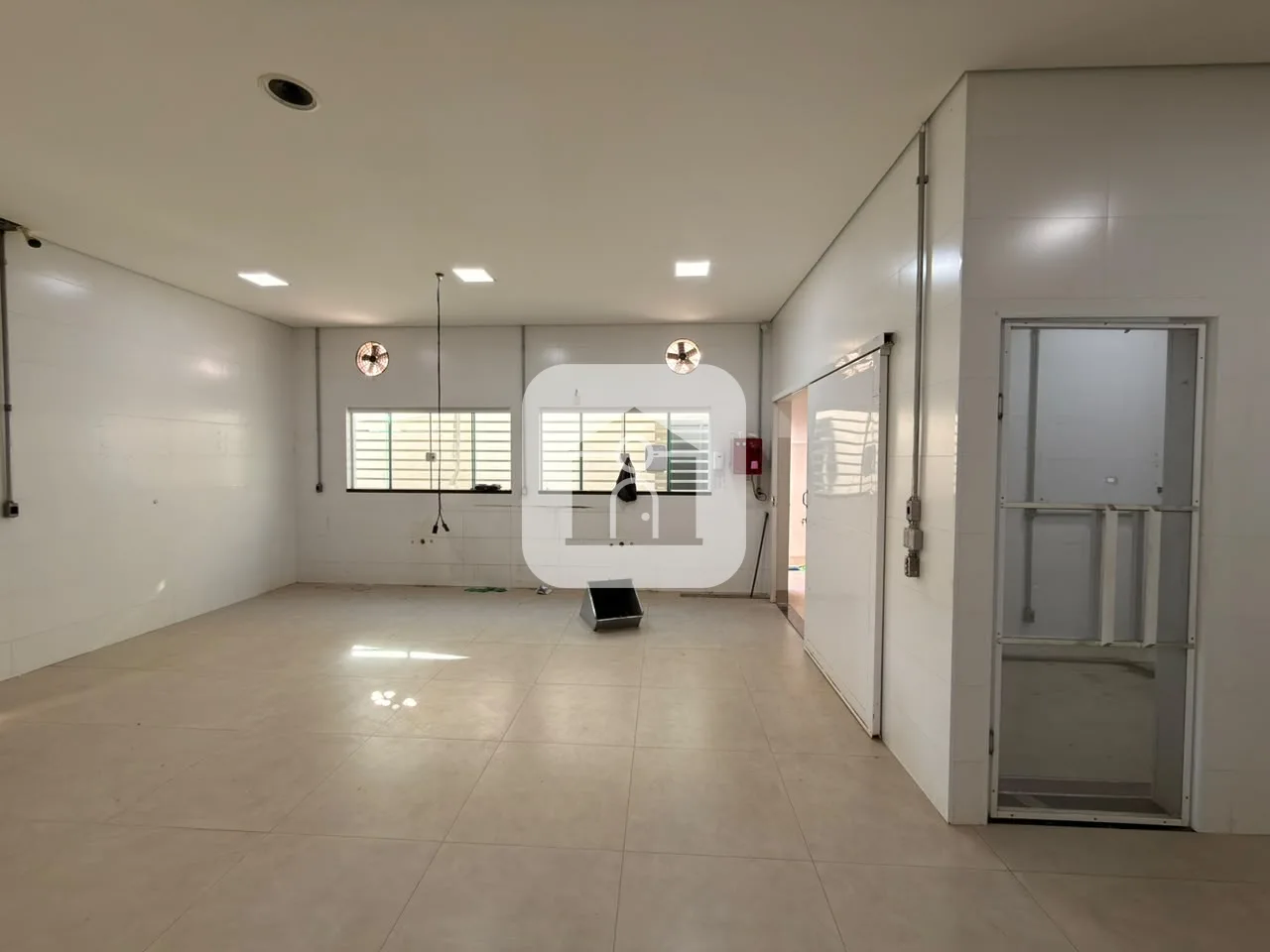 Alugar Comercial / Pr&eacute;dio em Uberl&acirc;ndia R$ 12.000,00 - Foto 26