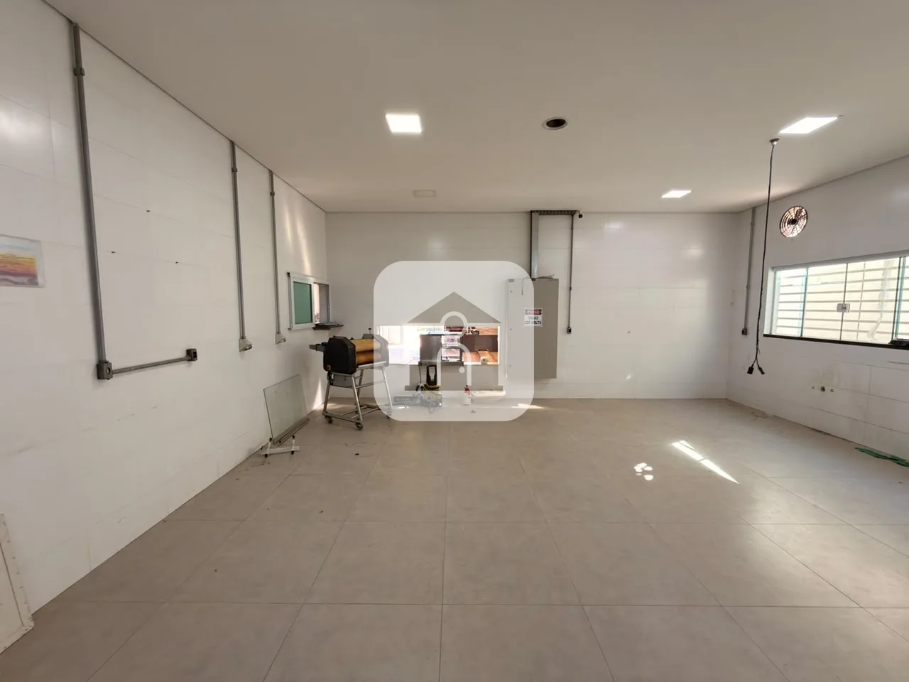 Alugar Comercial / Pr&eacute;dio em Uberl&acirc;ndia R$ 12.000,00 - Foto 27