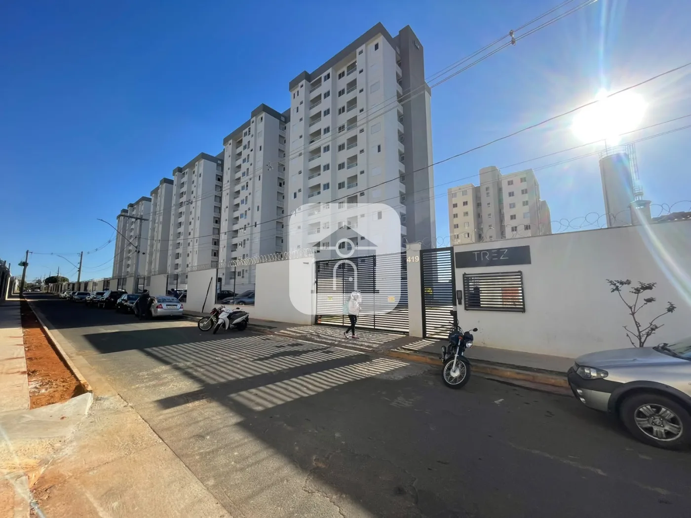 Alugar Apartamento / Padr&atilde;o em Uberl&acirc;ndia R$ 1.350,00 - Foto 1