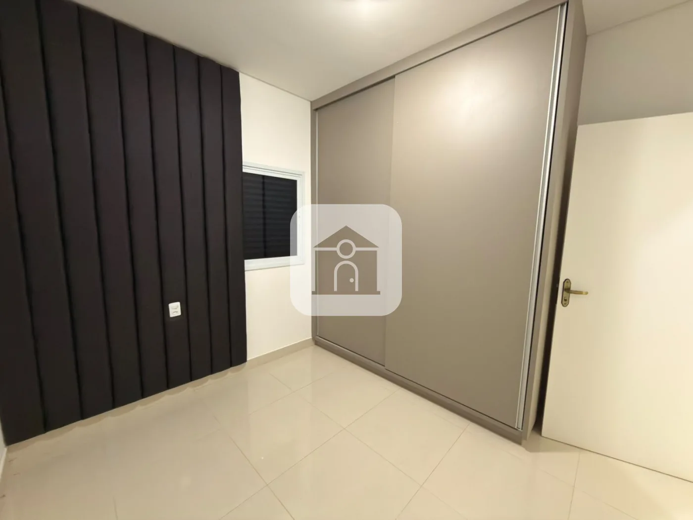 Alugar Casa / Padr&atilde;o em Uberl&acirc;ndia R$ 6.000,00 - Foto 21