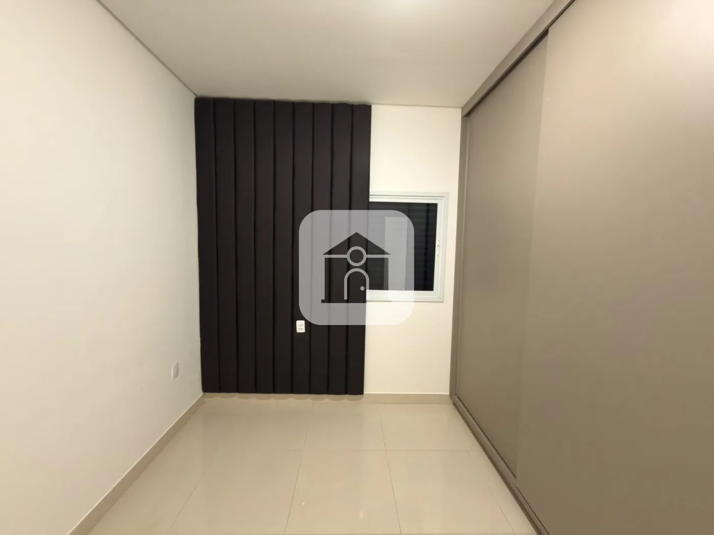 Alugar Casa / Padr&atilde;o em Uberl&acirc;ndia R$ 6.000,00 - Foto 22