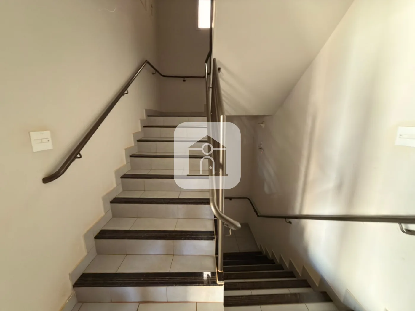Alugar Apartamento / Padr&atilde;o em Uberl&acirc;ndia R$ 2.100,00 - Foto 9