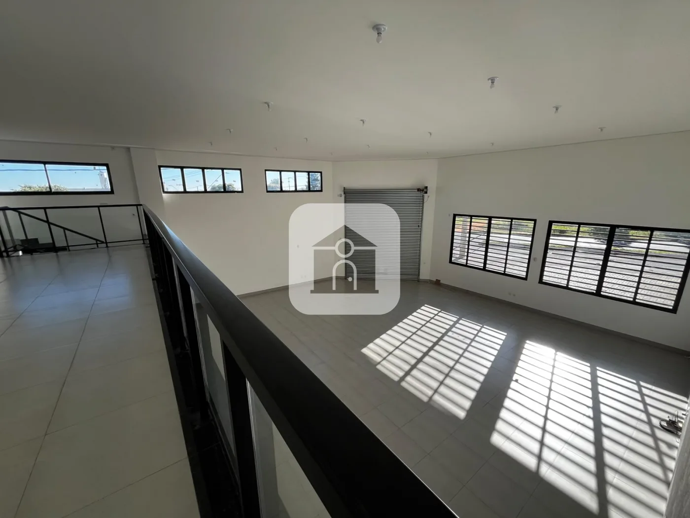 Alugar Comercial / Galp&atilde;o em Uberl&acirc;ndia R$ 7.000,00 - Foto 3
