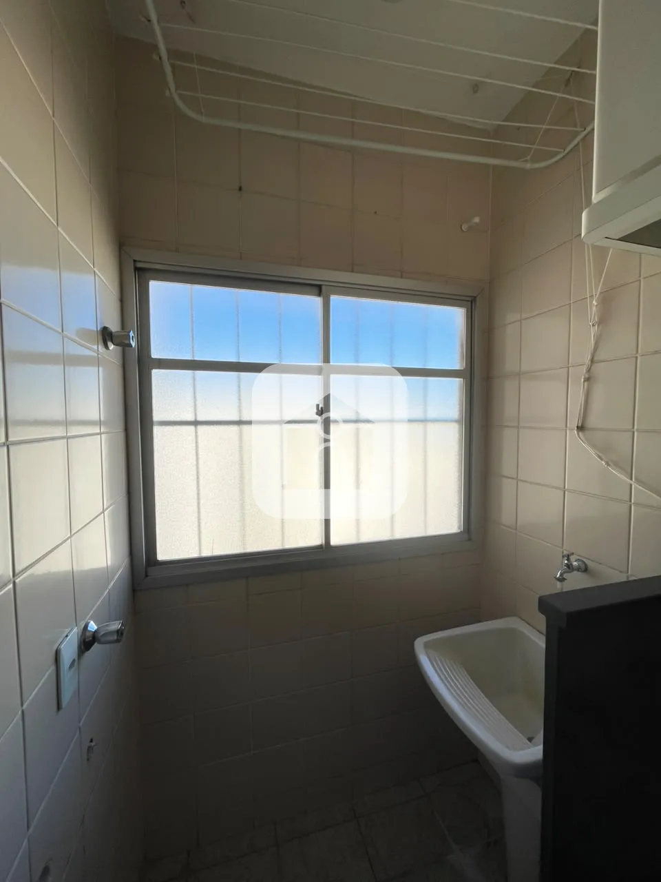 Alugar Apartamento / Padr&atilde;o em Uberl&acirc;ndia R$ 1.400,00 - Foto 6