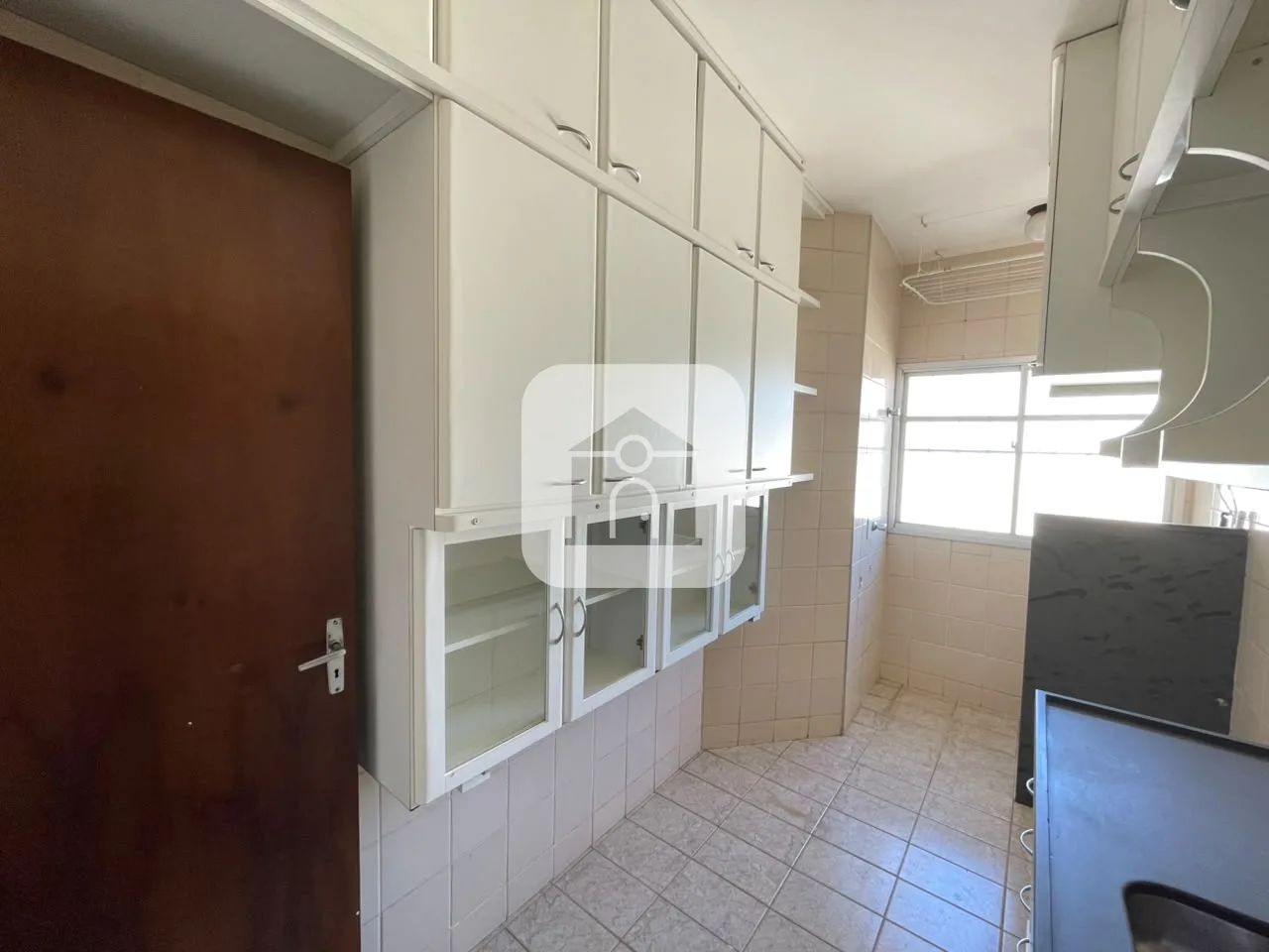 Alugar Apartamento / Padr&atilde;o em Uberl&acirc;ndia R$ 1.400,00 - Foto 5