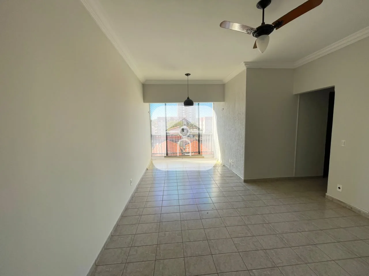 Alugar Apartamento / Padr&atilde;o em Uberl&acirc;ndia R$ 1.400,00 - Foto 1