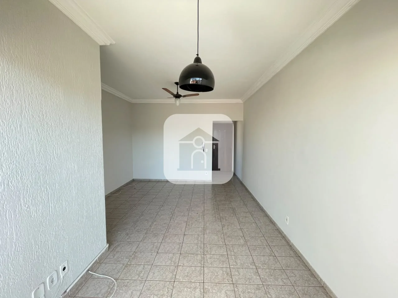 Alugar Apartamento / Padr&atilde;o em Uberl&acirc;ndia R$ 1.400,00 - Foto 2
