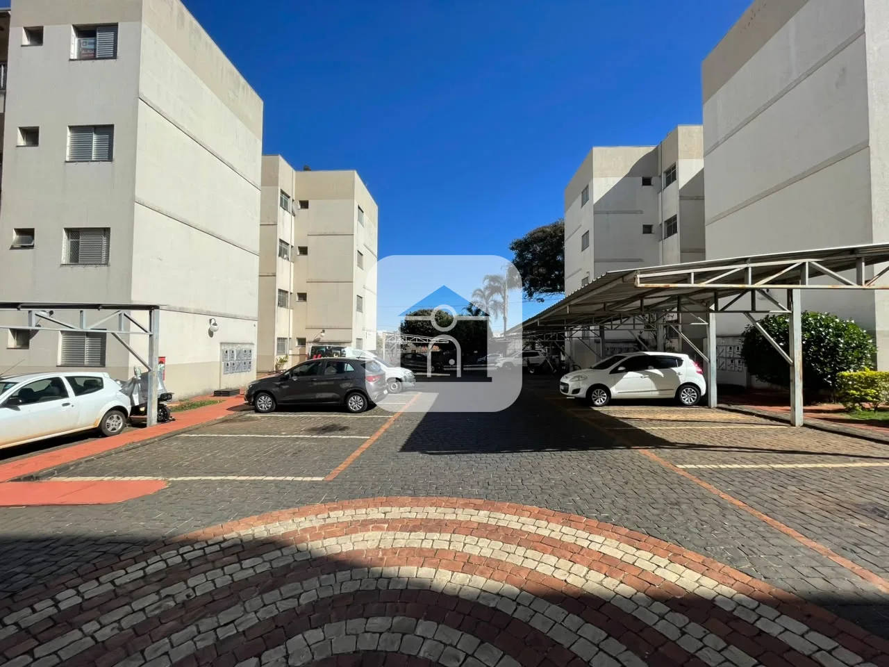 Alugar Apartamento / Padr&atilde;o em Uberl&acirc;ndia R$ 1.400,00 - Foto 16