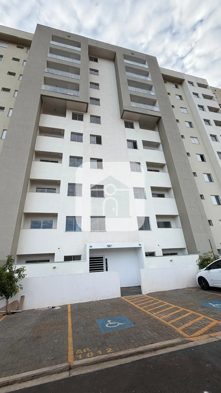 Alugar Apartamento / Padr&atilde;o em Uberl&acirc;ndia R$ 1.400,00 - Foto 1