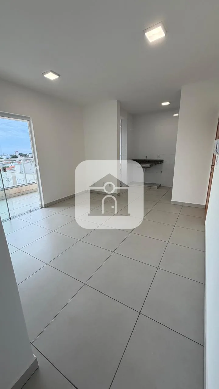 Alugar Apartamento / Padr&atilde;o em Uberl&acirc;ndia R$ 1.400,00 - Foto 3