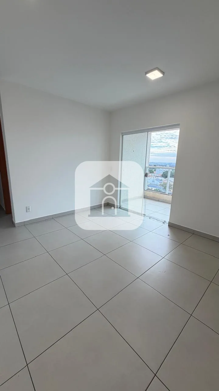 Alugar Apartamento / Padr&atilde;o em Uberl&acirc;ndia R$ 1.400,00 - Foto 2