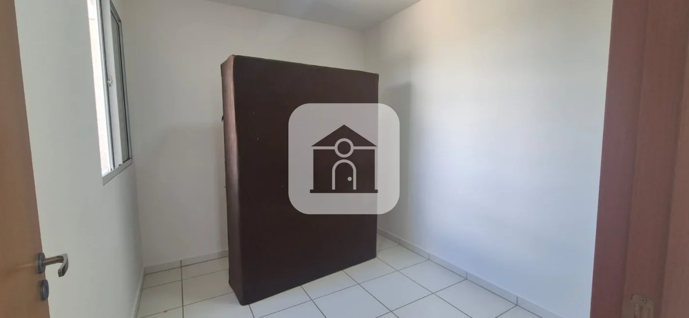 Comprar Apartamento / Padr&atilde;o em Uberl&acirc;ndia R$ 235.000,00 - Foto 9