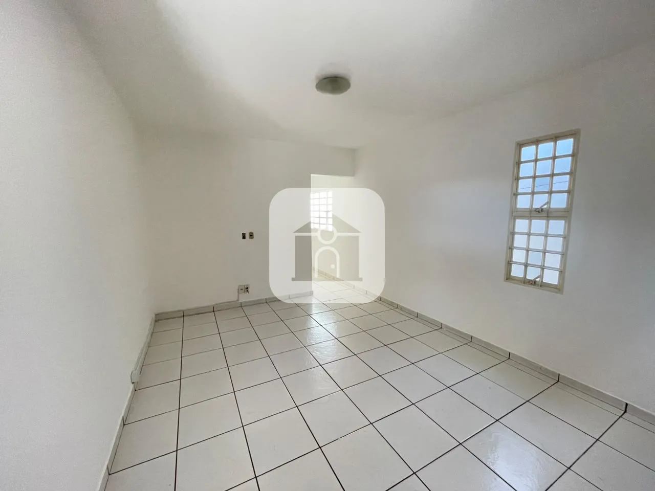 Alugar Casa / Padr&atilde;o em Uberl&acirc;ndia R$ 2.700,00 - Foto 8