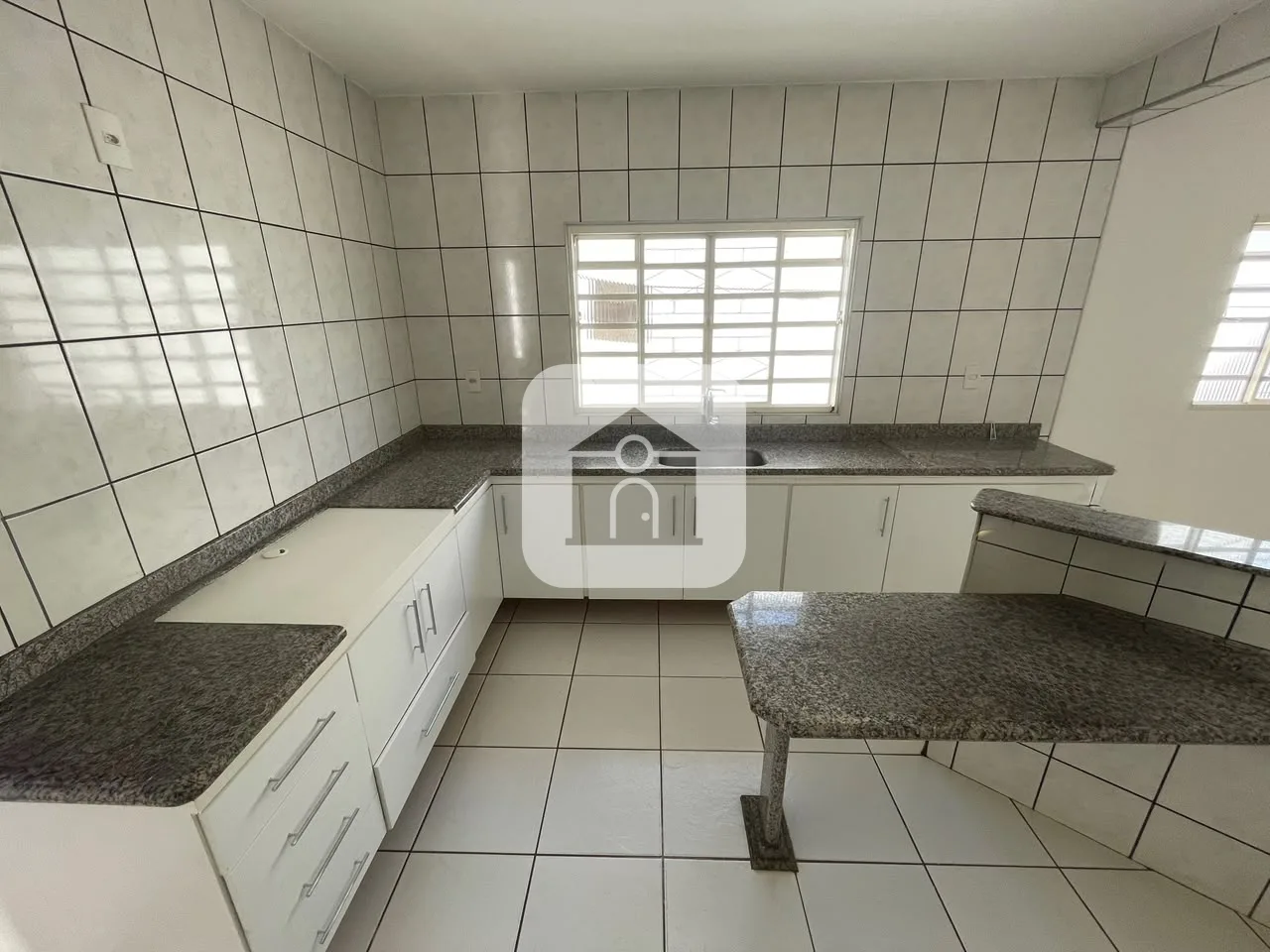 Alugar Casa / Padr&atilde;o em Uberl&acirc;ndia R$ 2.700,00 - Foto 5