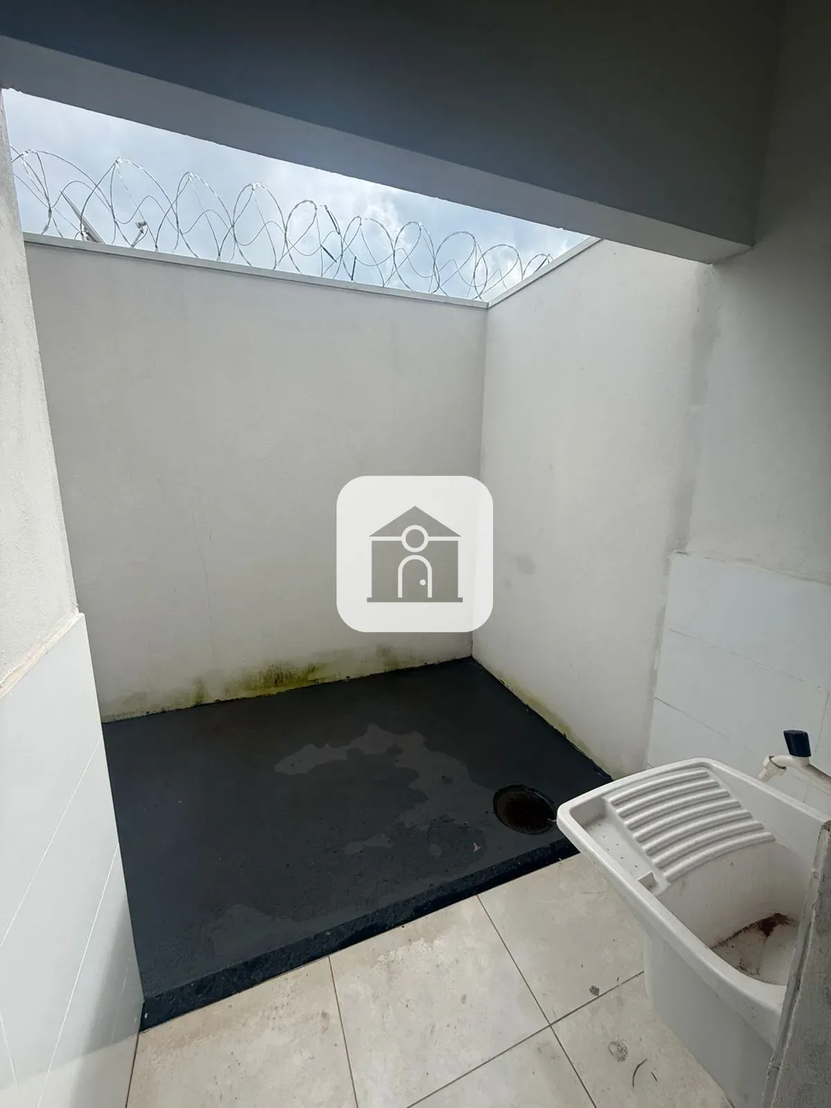 Alugar Casa / Col&ocirc;nia em Araguari R$ 900,00 - Foto 8