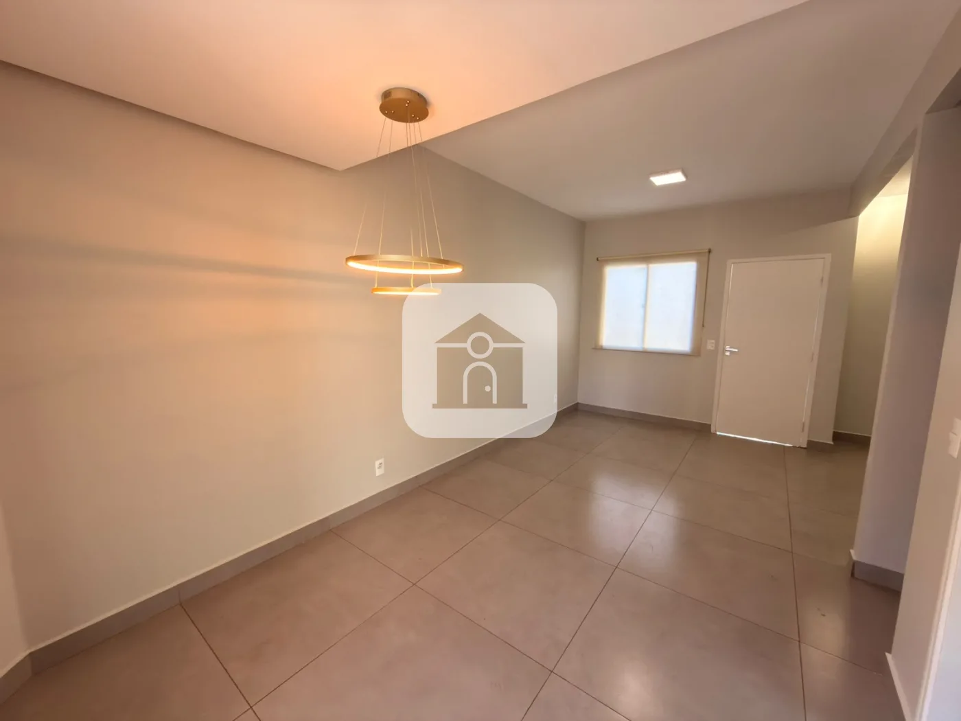 Alugar Casa / Condom&iacute;nio ou Loteamento Fechado em Uberl&acirc;ndia R$ 4.500,00 - Foto 3